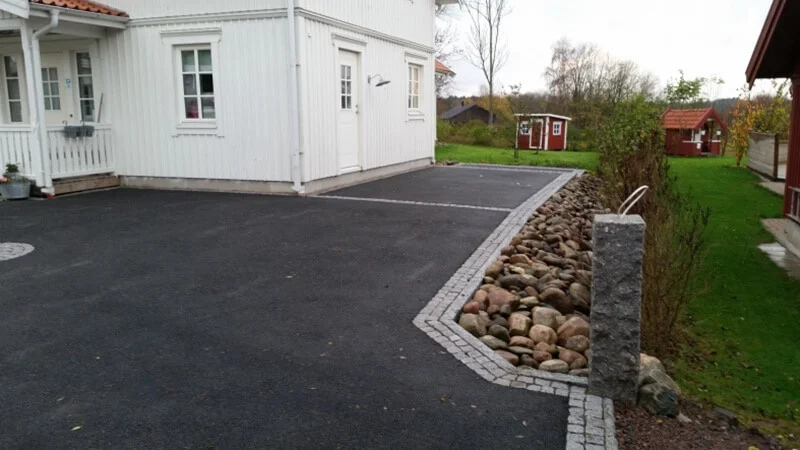 Asfalterad garageuppfart Kjula Eskilstuna