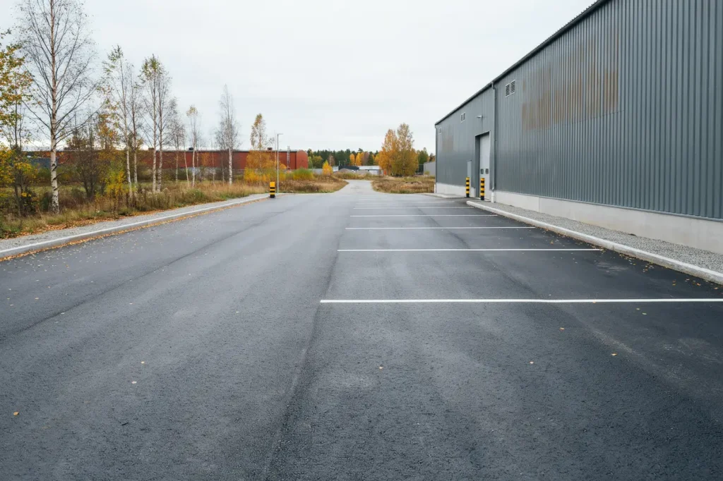 markarbete f r parkeringsyta vid industrifastighet i torsh lla